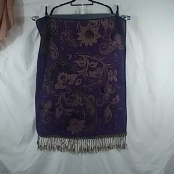 Scarf Pashmina Women's Purple Gold Floral Shawl Tasseled Wrap Size OS - Picture 1 of 6